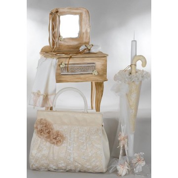 Σετ βάπτισης μπουντουάρ μπέζ σκούρο ΣΕΤ ΒΑΠΤΙΣΗΣ ΚΟΡΙΤΣΙ